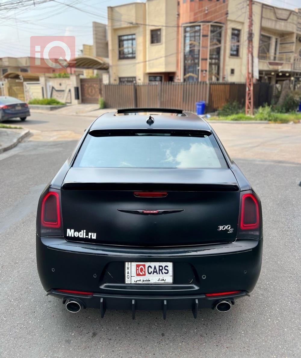 كرايسلر 300